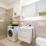Apartment Luxury Style 2 By R&l In Centre