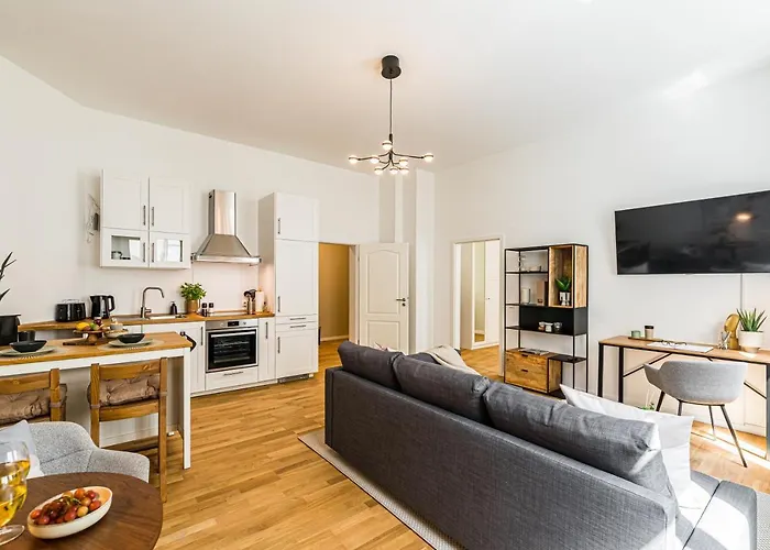 Luxury Style 2 By R&l In Centre *